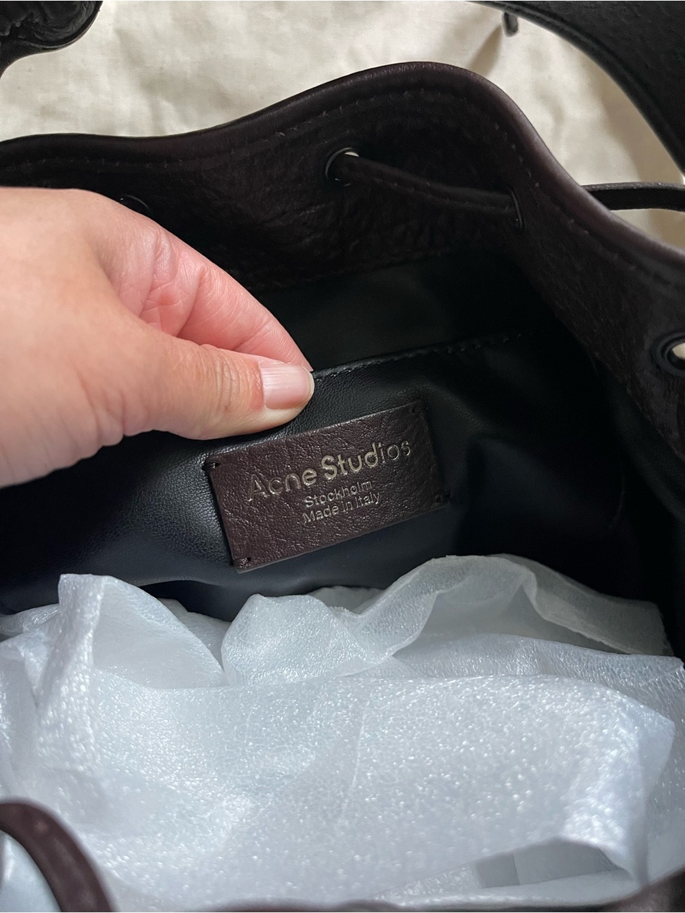 Acne Studios Multipocket Bucket Big Grainy - Picture 3 of 9